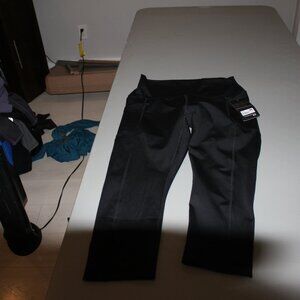 Black 90 Degree High Waist Capris Size XL New